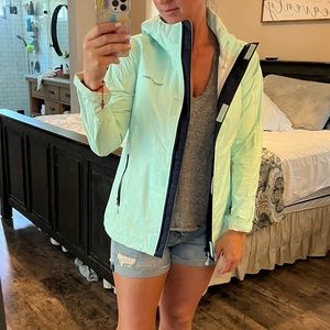Vineyard vines Rain jacket